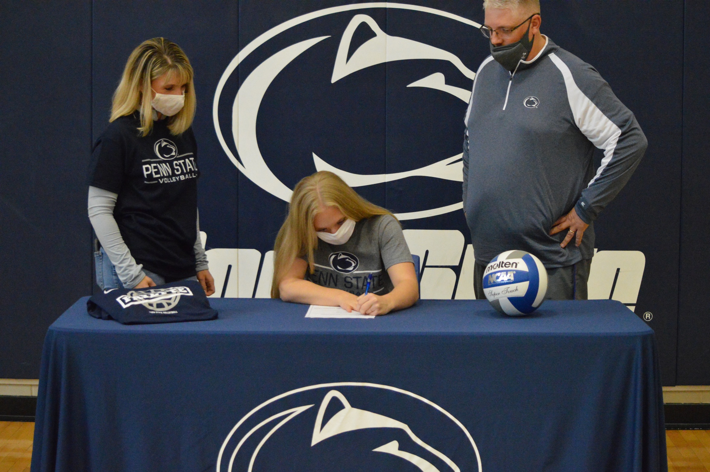 AG Setter Signs with Fayette Volleyball