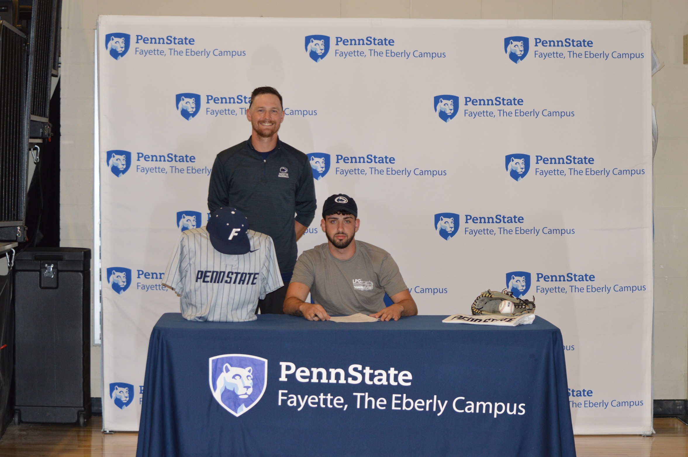 Borelli Signs with Fayette Baseball