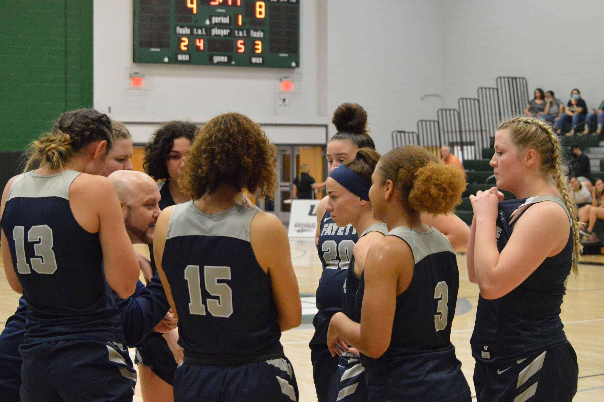 WBB Drops USCAA 1st Round in National Bracket