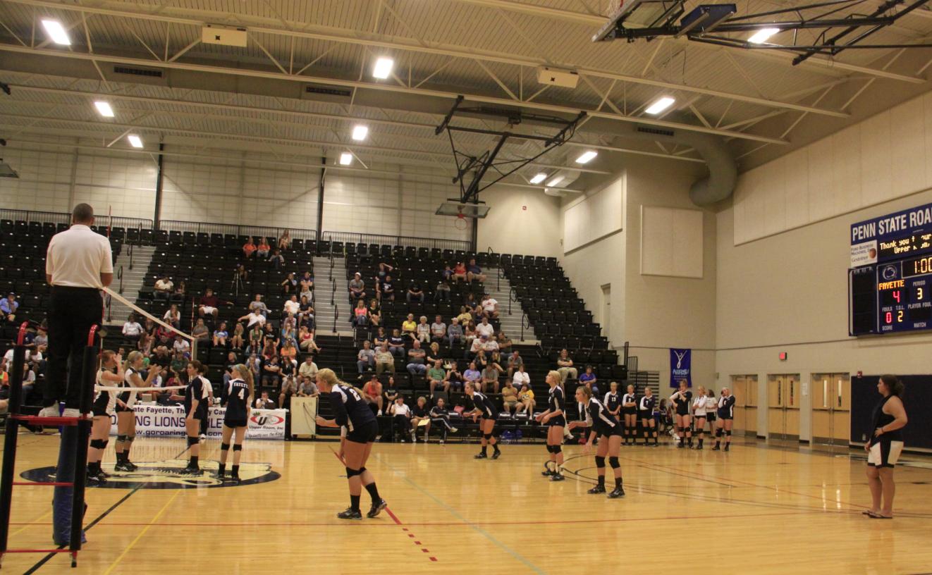 No. 3 Volleyball Suffers Setback at Point Park